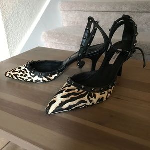 Leopard Print Studded Pointed-Toe Heels - Black/Beige